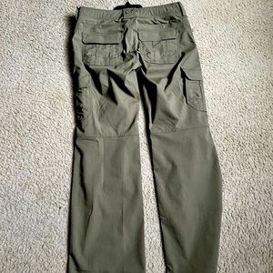 Under Armourcargo pants
